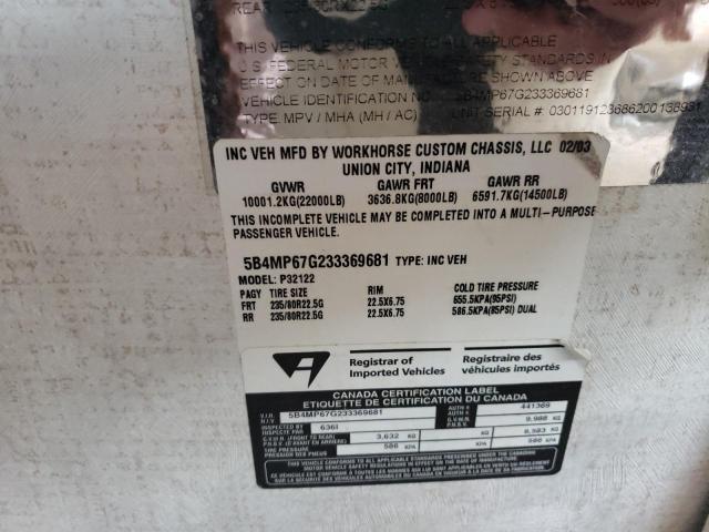 2003 WORKHORSE CUSTOM CHASSIS MOTORHOME CHASSIS W22  