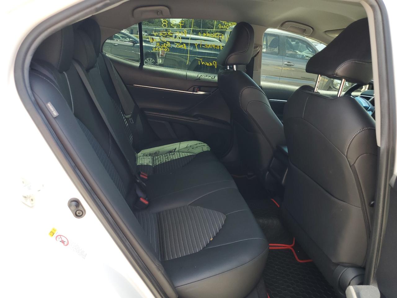 2018 Toyota Camry L VIN: JTNB11HK9J3027548 Lot: 61980935