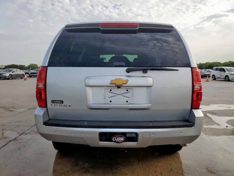  CHEVROLET TAHOE 2014 Silver