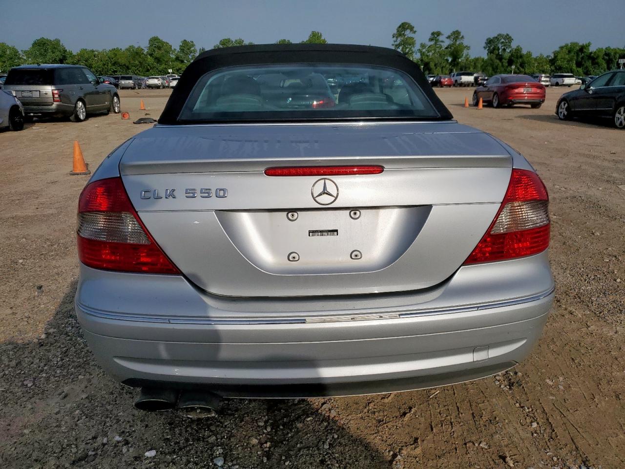 2008 Mercedes-Benz Clk 550 VIN: WDBTK72F88T099063 Lot: 63232045