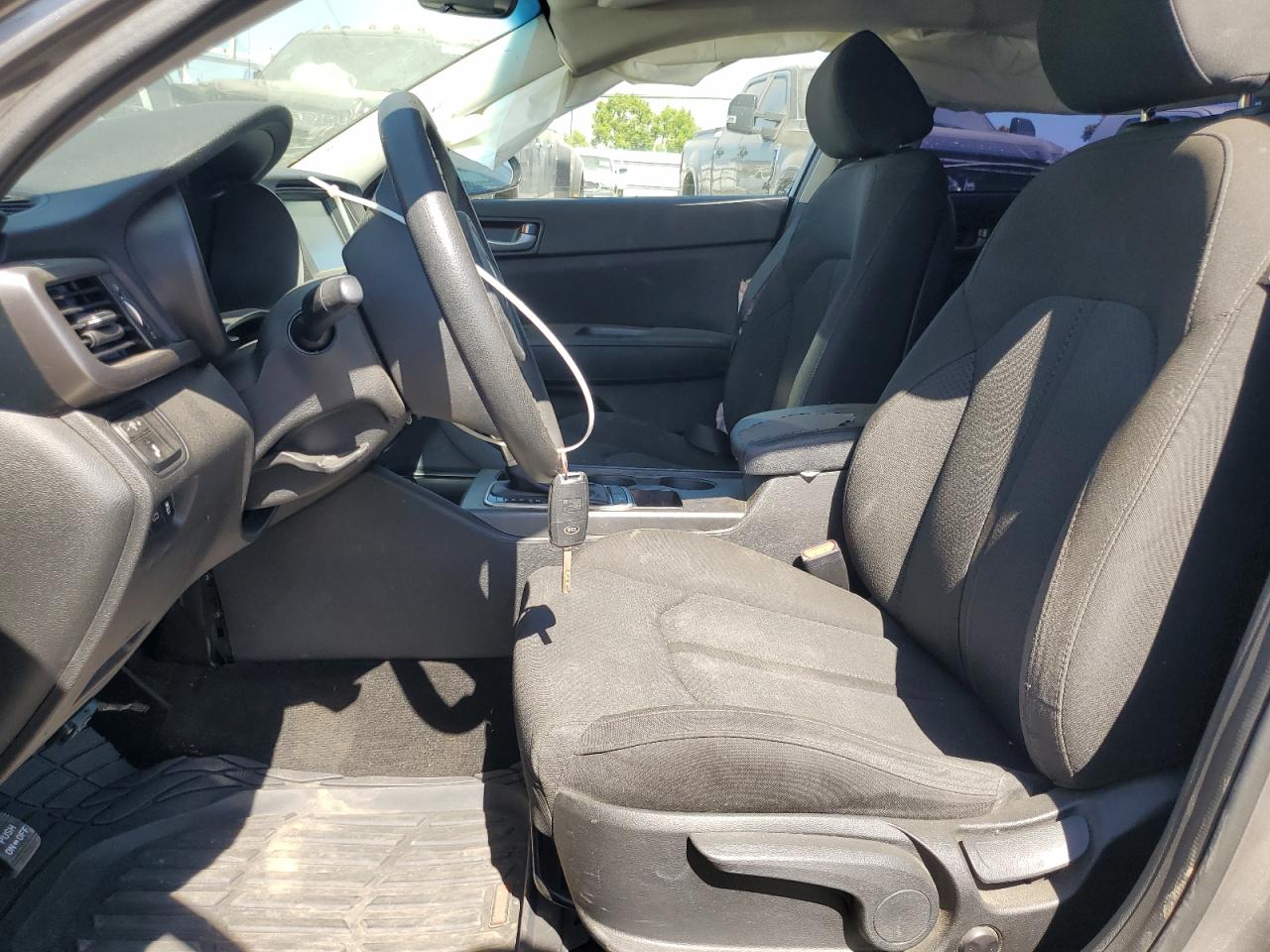5xxgt4l30jg268288 5XXGT4L30JG268288 2018 Kia Optima Lx