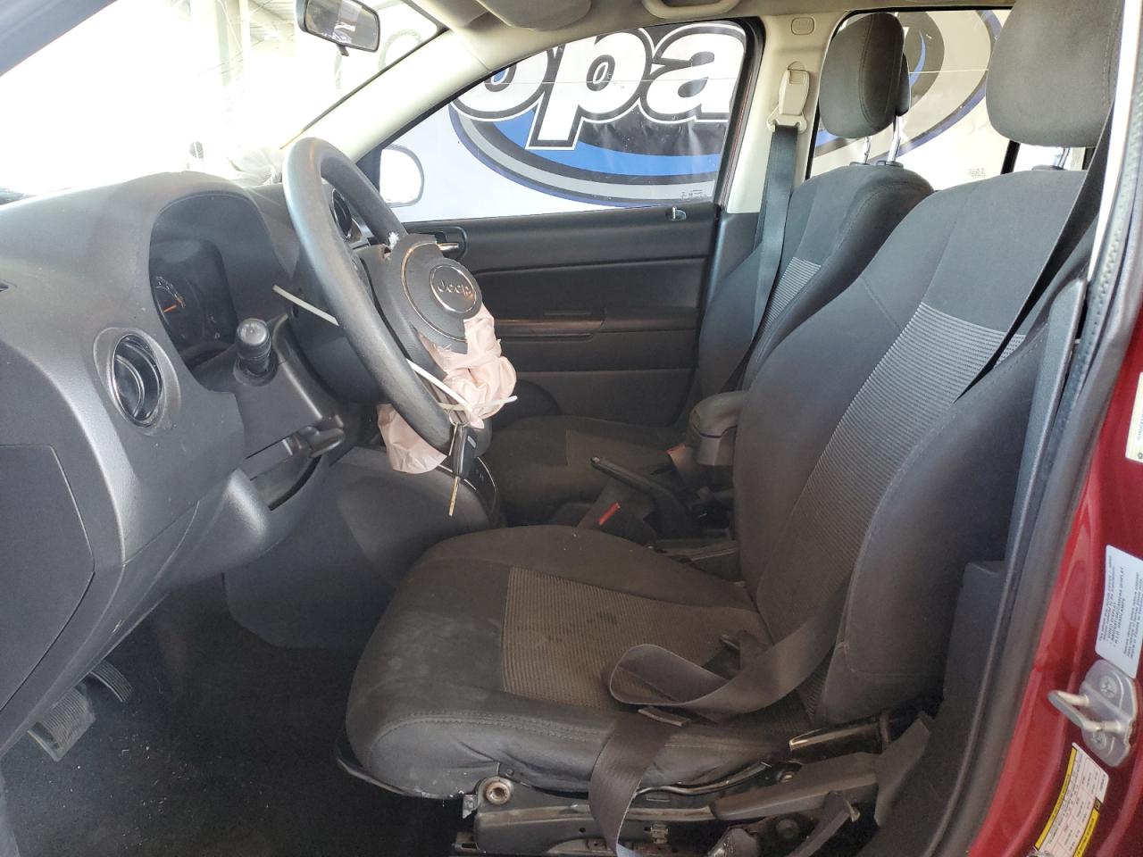 2015 Jeep Compass Sport VIN: 1C4NJCBA2FD250478 Lot: 65257725