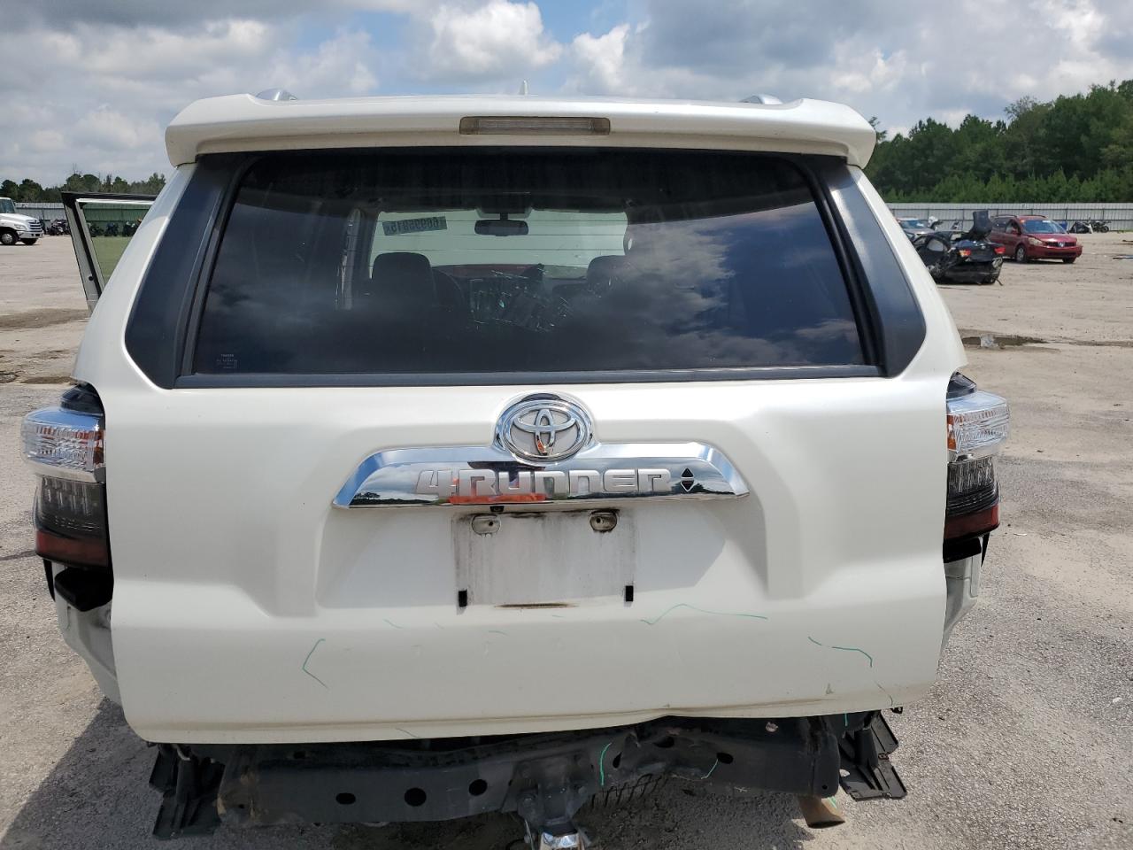 2018 Toyota 4Runner Sr5/Sr5 Premium VIN: JTEBU5JR3J5521057 Lot: 66995915