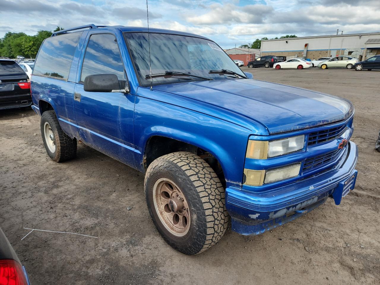 1997 Chevrolet Tahoe K1500 VIN: 3GNEK18R8VG143166 Lot: 65406615