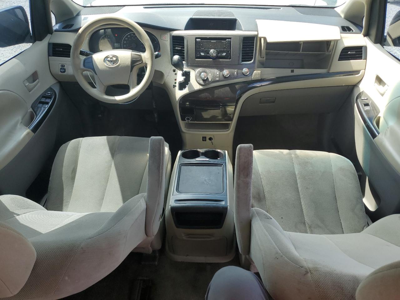 5tdzk3dc6bs125754 5TDZK3DC6BS125754 2011 Toyota Sienna