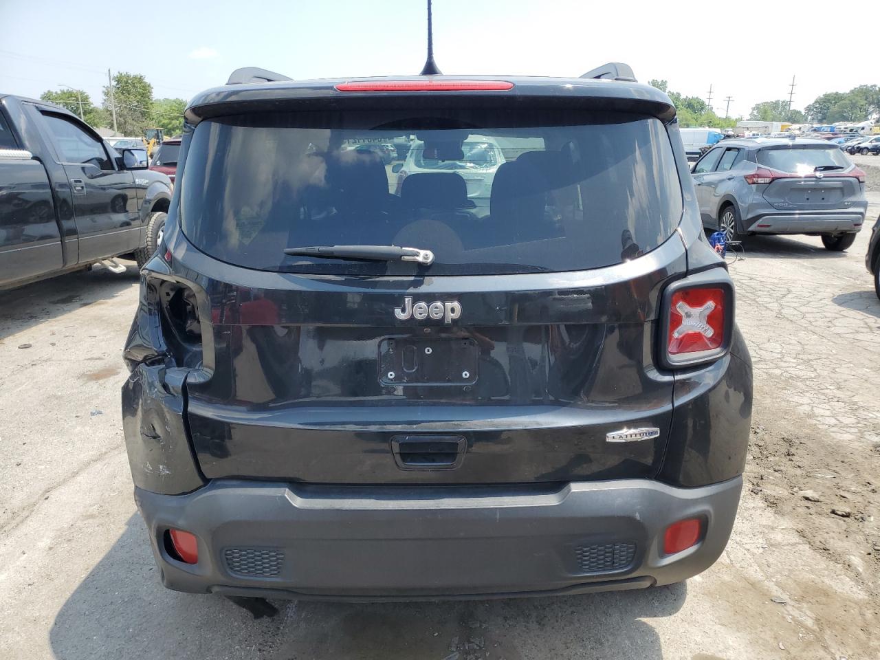 2018 Jeep Renegade Latitude VIN: ZACCJABBXJPH15233 Lot: 64011215