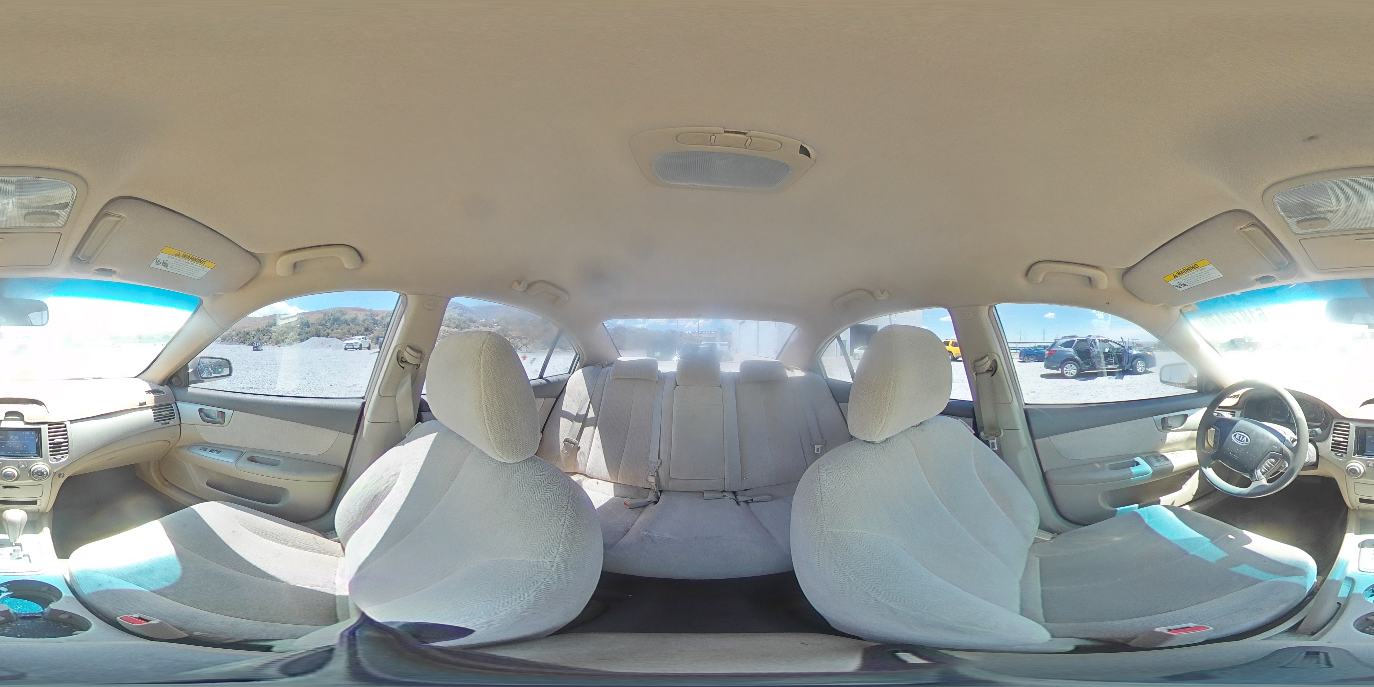 2007 Kia Optima Lx VIN: KNAGE123975136747 Lot: 61872475