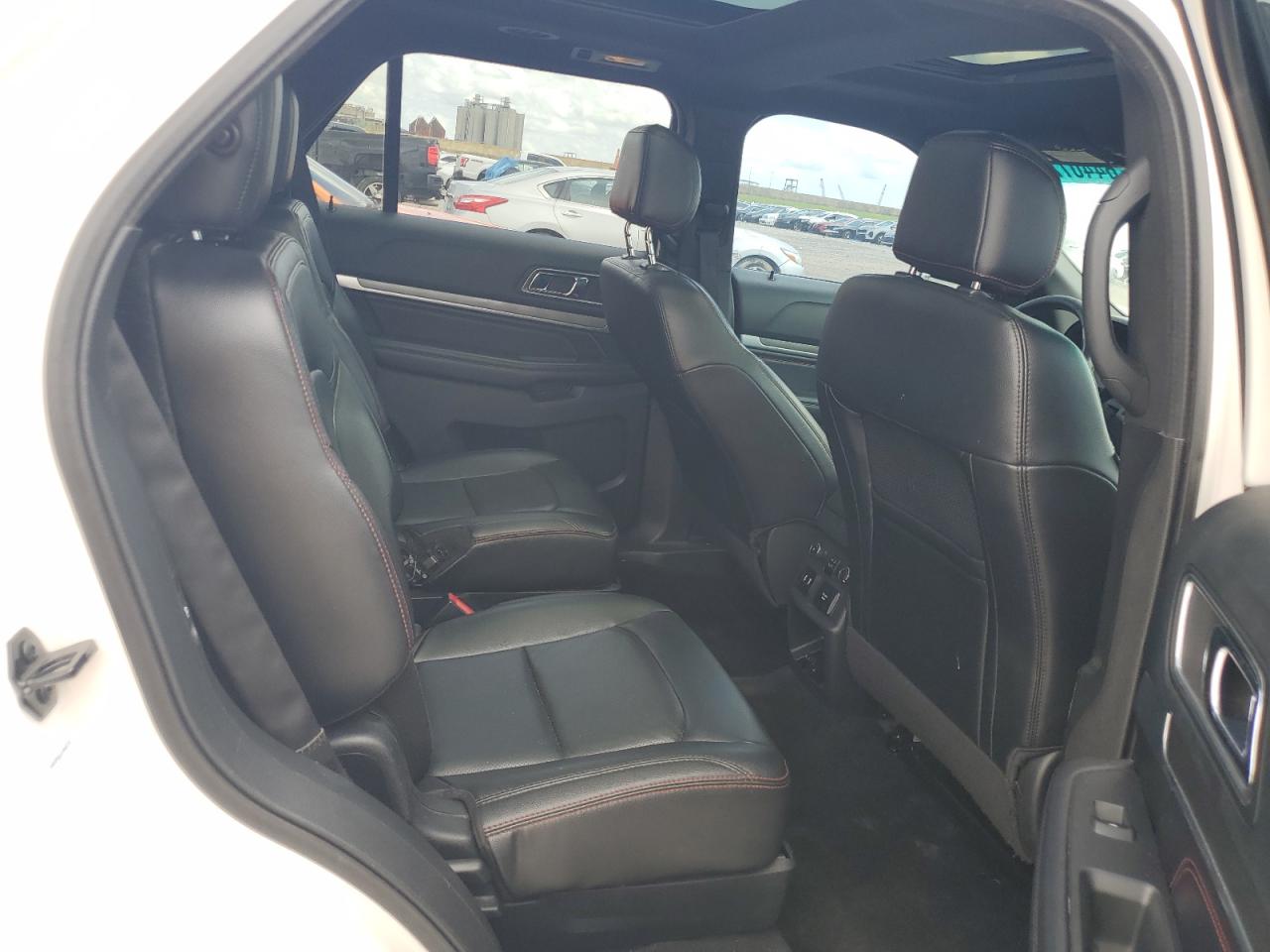 2016 Ford Explorer Sport VIN: 1FM5K8GT1GGB15850 Lot: 64407285