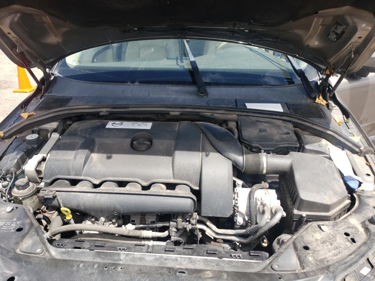 2011 Volvo Xc70 T6 VIN: YV4902BZXB1105184 Lot: 61955565