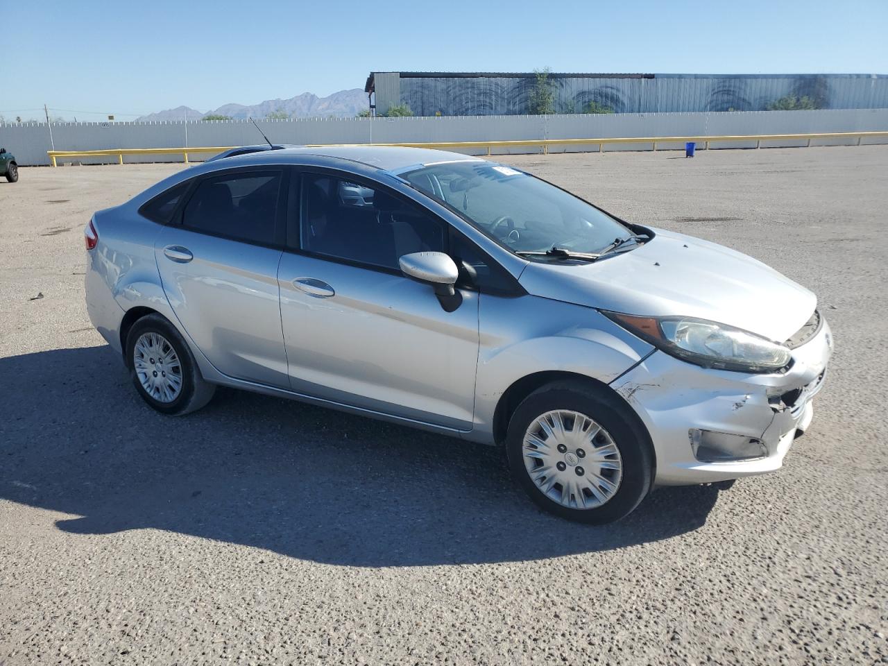 3FADP4AJXJM139424 2018 Ford Fiesta S