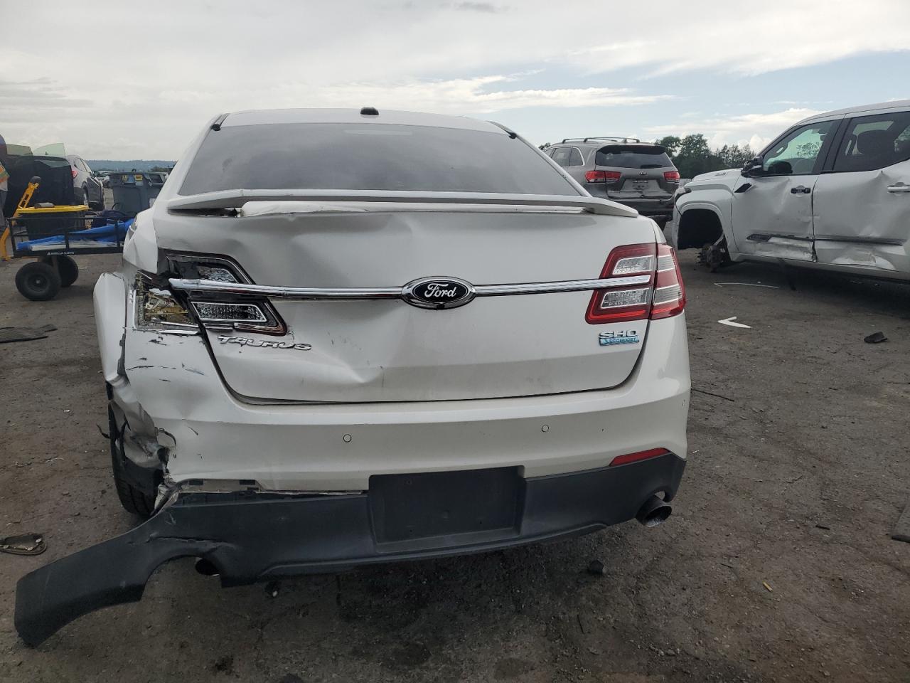 2014 Ford Taurus Sho VIN: 1FAHP2KT5EG177701 Lot: 63389655