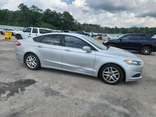  FORD FUSION 2016 Srebrny