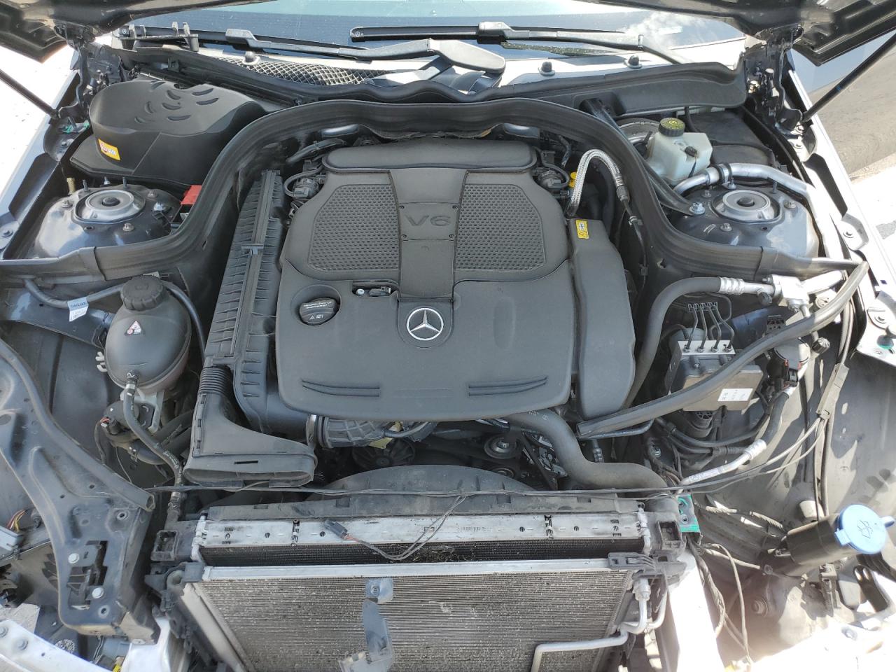 2016 Mercedes-Benz E 350 VIN: WDDHF5KBXGB215421 Lot: 65208085