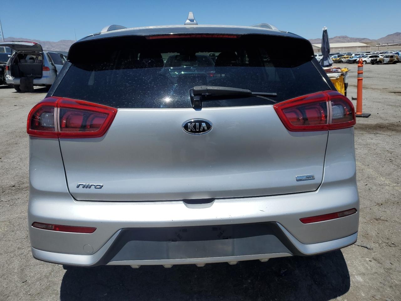 kndcb3lc0j5132839 KNDCB3LC0J5132839 2018 Kia Niro Fe