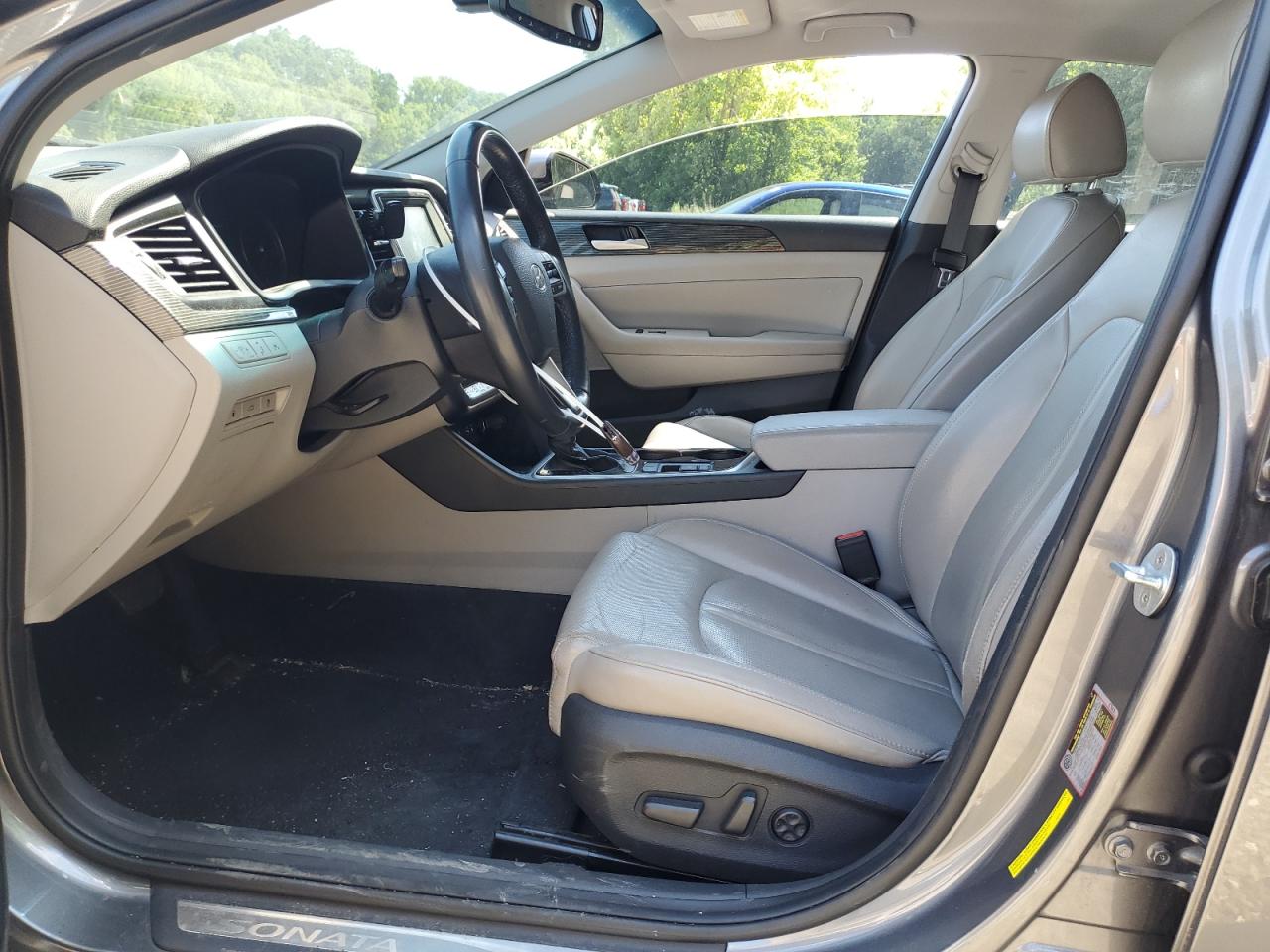 2019 Hyundai Sonata Limited VIN: 5NPE34AF8KH812627 Lot: 65398575