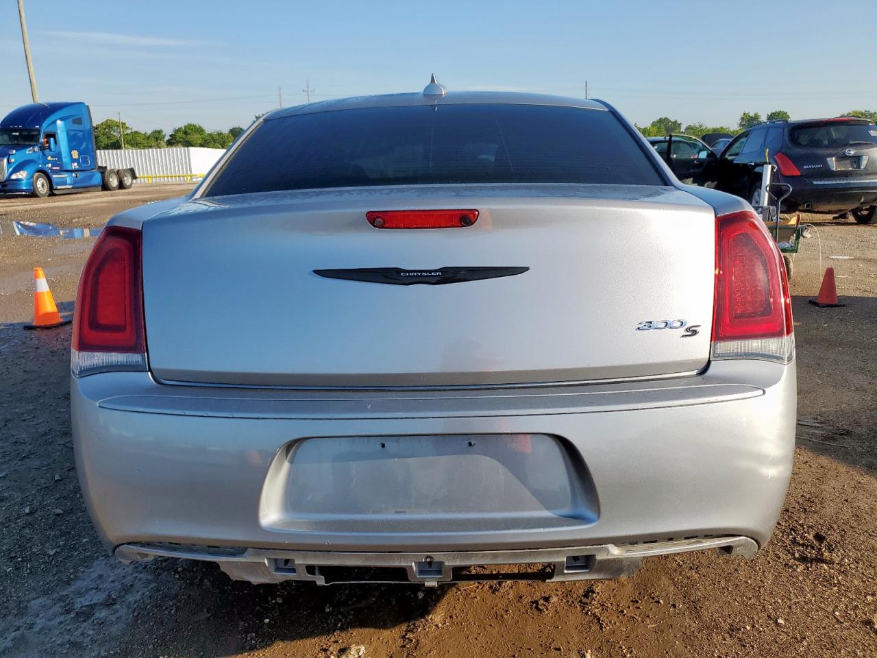 2018 Chrysler 300 S VIN: 2C3CCABG1JH227459 Lot: 64364215