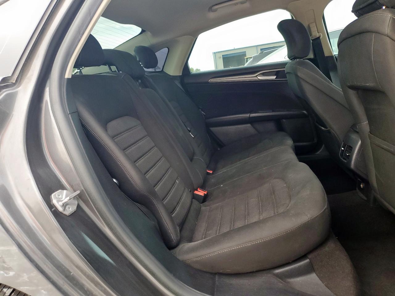 2019 Ford Fusion Se VIN: 3FA6P0HDXKR249895 Lot: 63281325