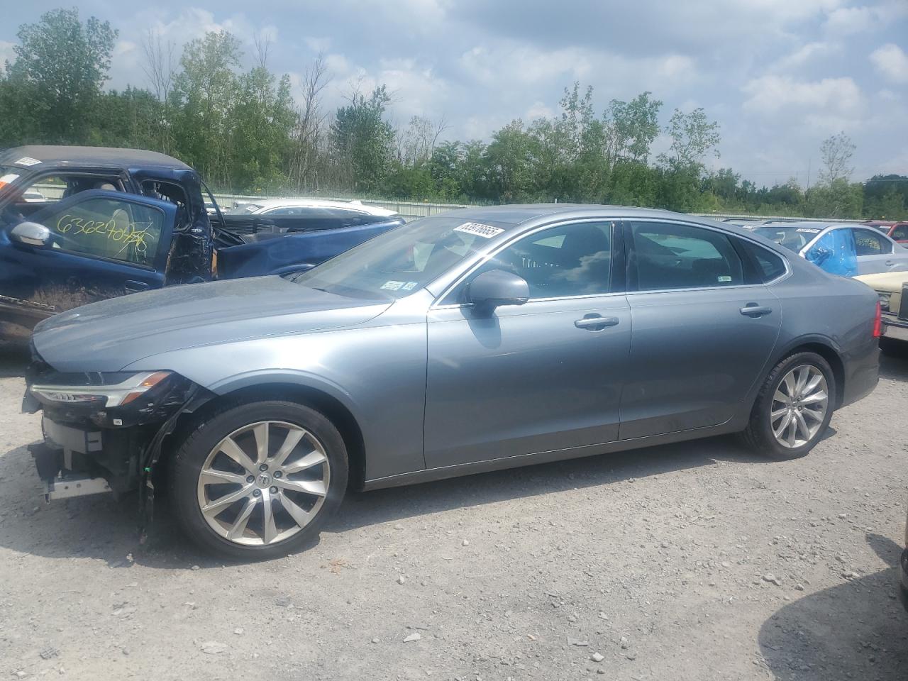 2018 Volvo S90 T6 Momentum