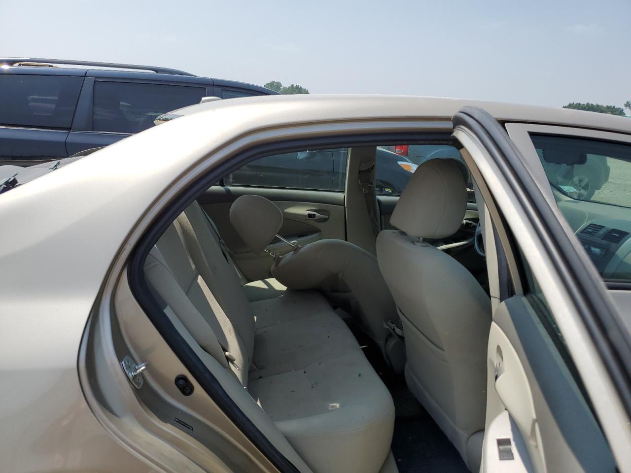 2010 Toyota Corolla Base VIN: 2T1BU4EE5AC387807 Lot: 64088755