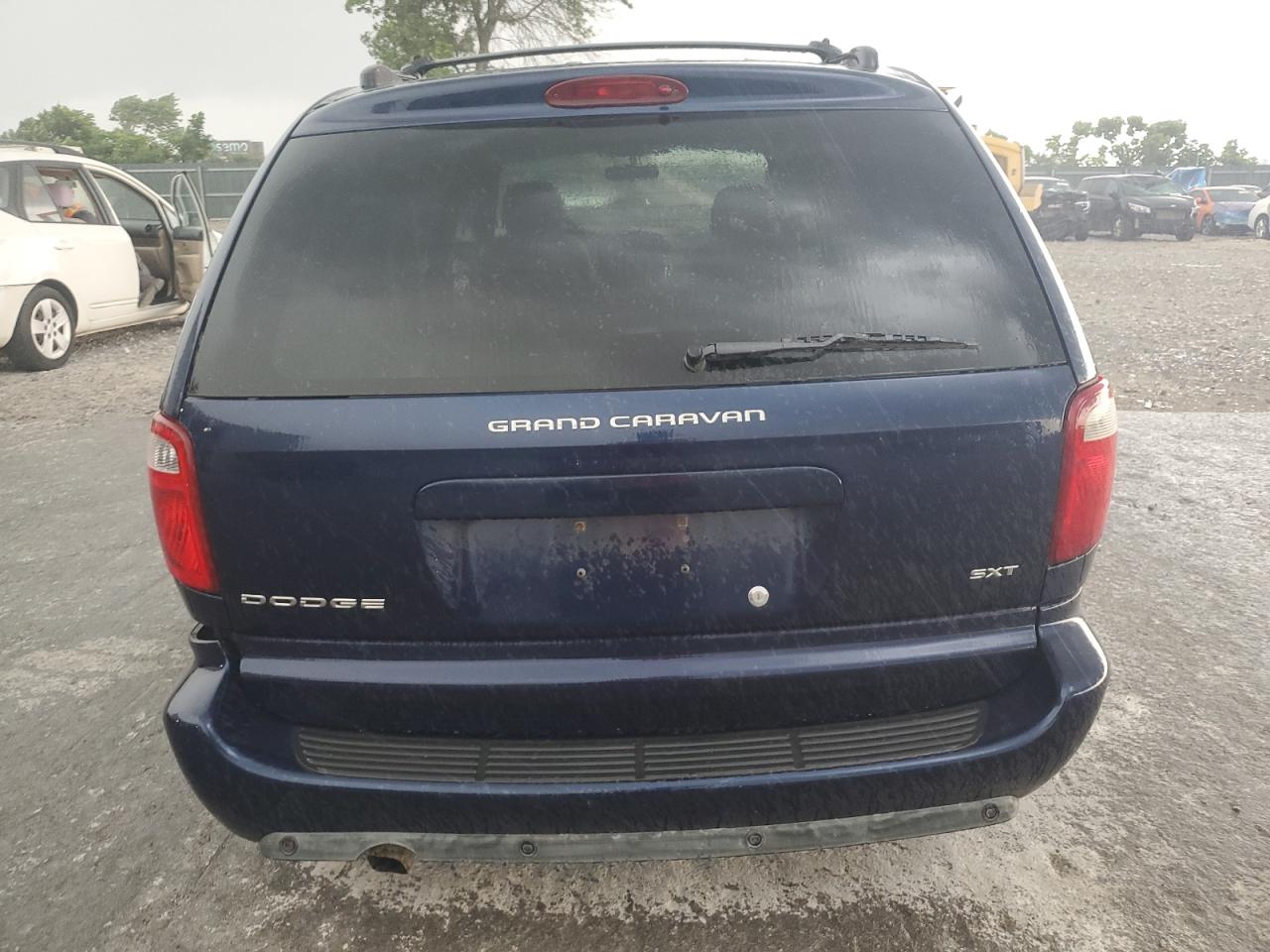 2005 Dodge Grand Caravan Sxt VIN: 2D4GP44L55R114162 Lot: 64740965