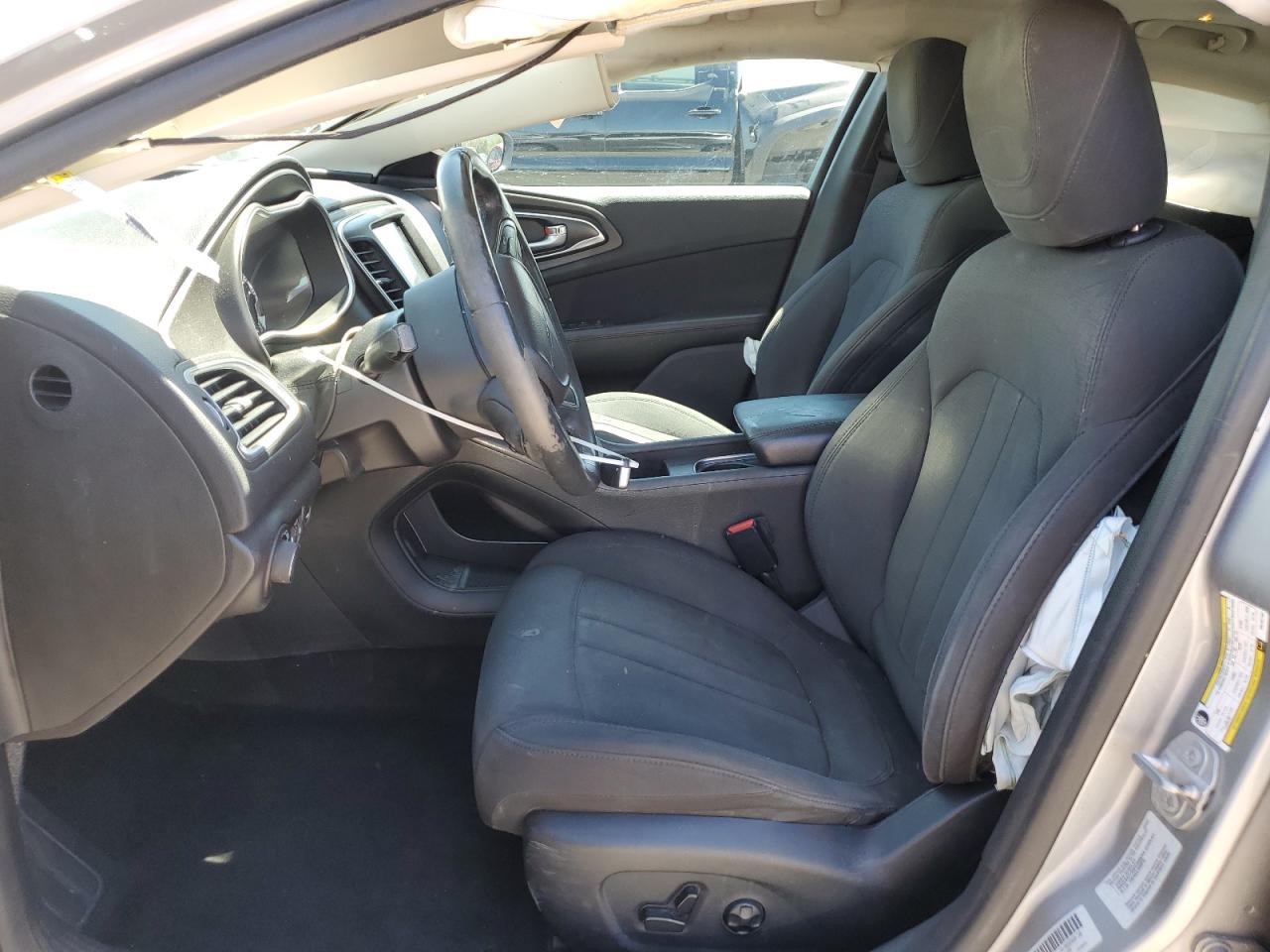 2016 Chrysler 200 Limited VIN: 1C3CCCAB0GN167787 Lot: 65837045