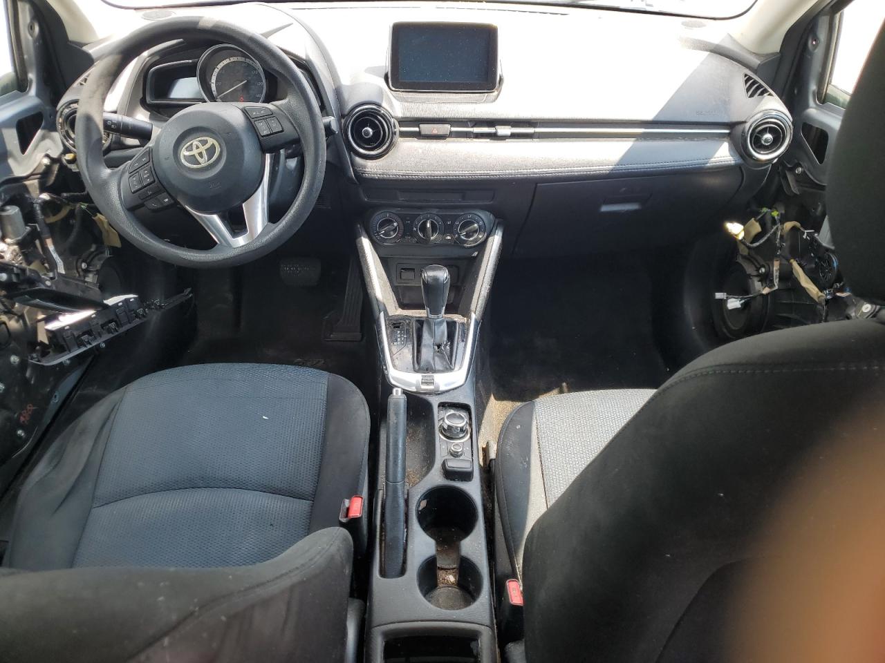 2017 Toyota Yaris Ia VIN: 3MYDLBYV2HY186809 Lot: 64400235