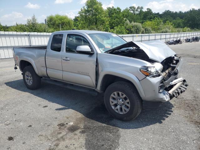  TOYOTA TACOMA 2019 Srebrny