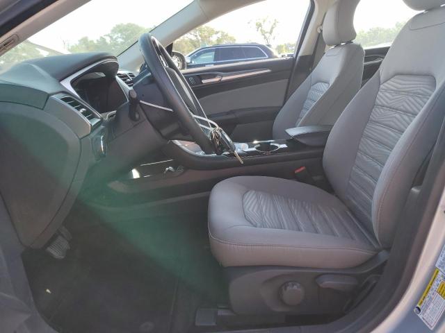  FORD FUSION 2016 Srebrny