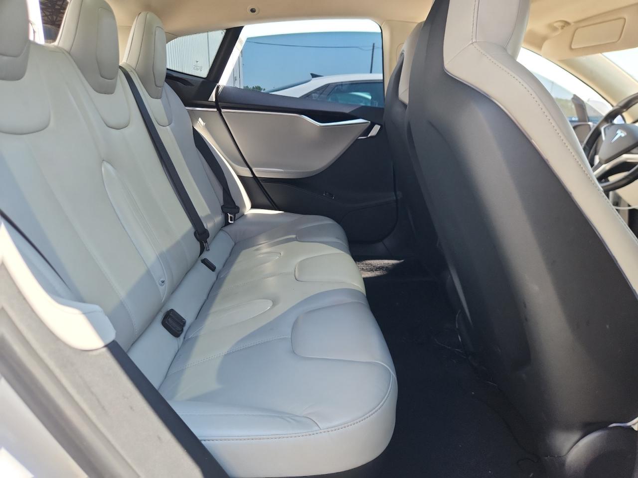 2014 Tesla Model S VIN: 5YJSA1H11EFP65171 Lot: 65931255