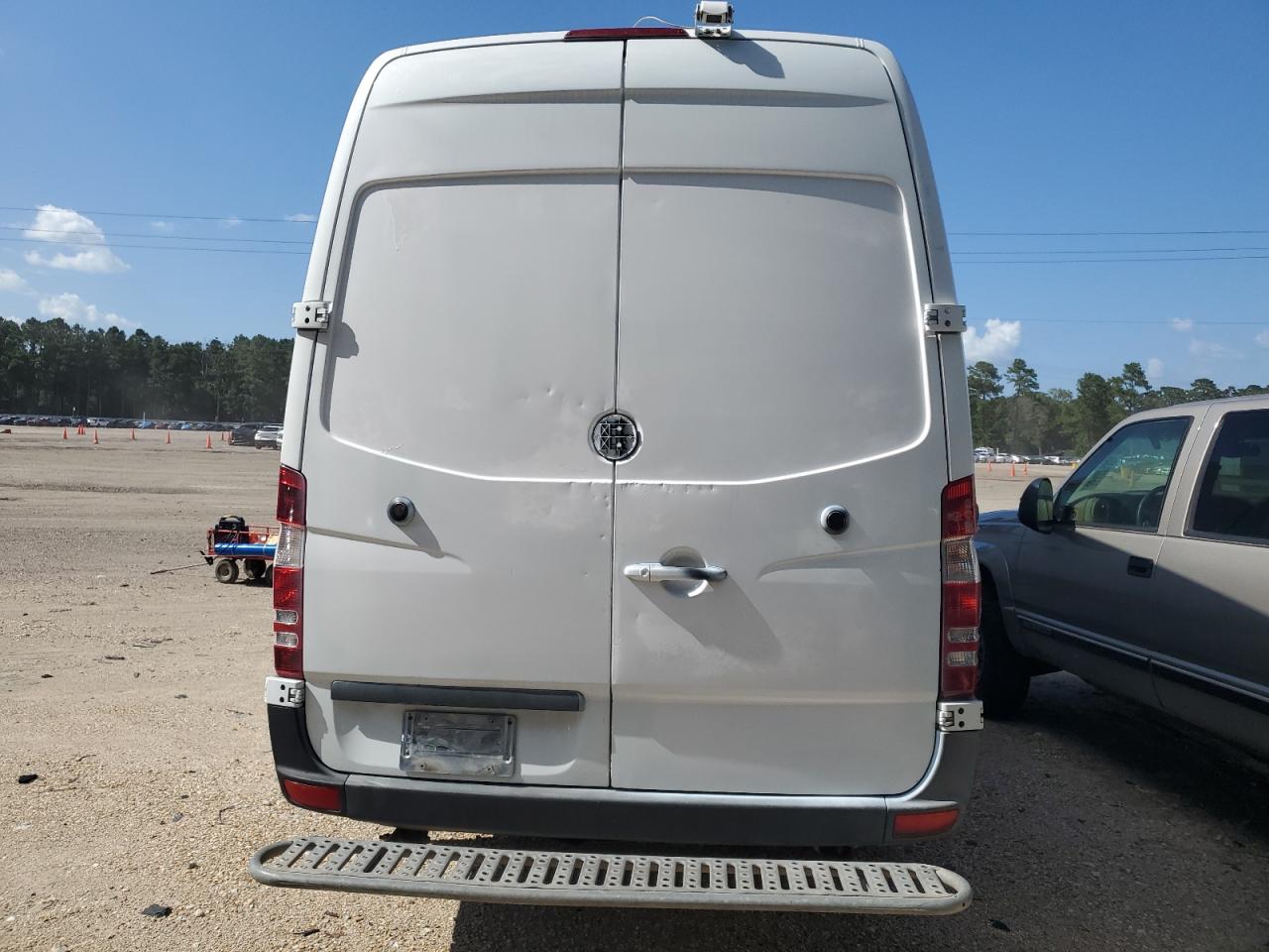 2015 Mercedes-Benz Sprinter 2500 VIN: WD3PE8DBXFP124958 Lot: 66671175