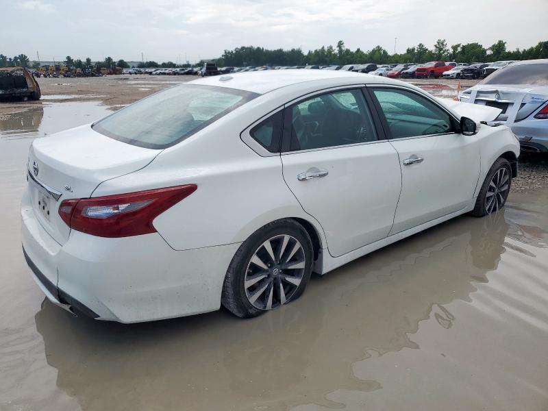  NISSAN ALTIMA 2018 Белы