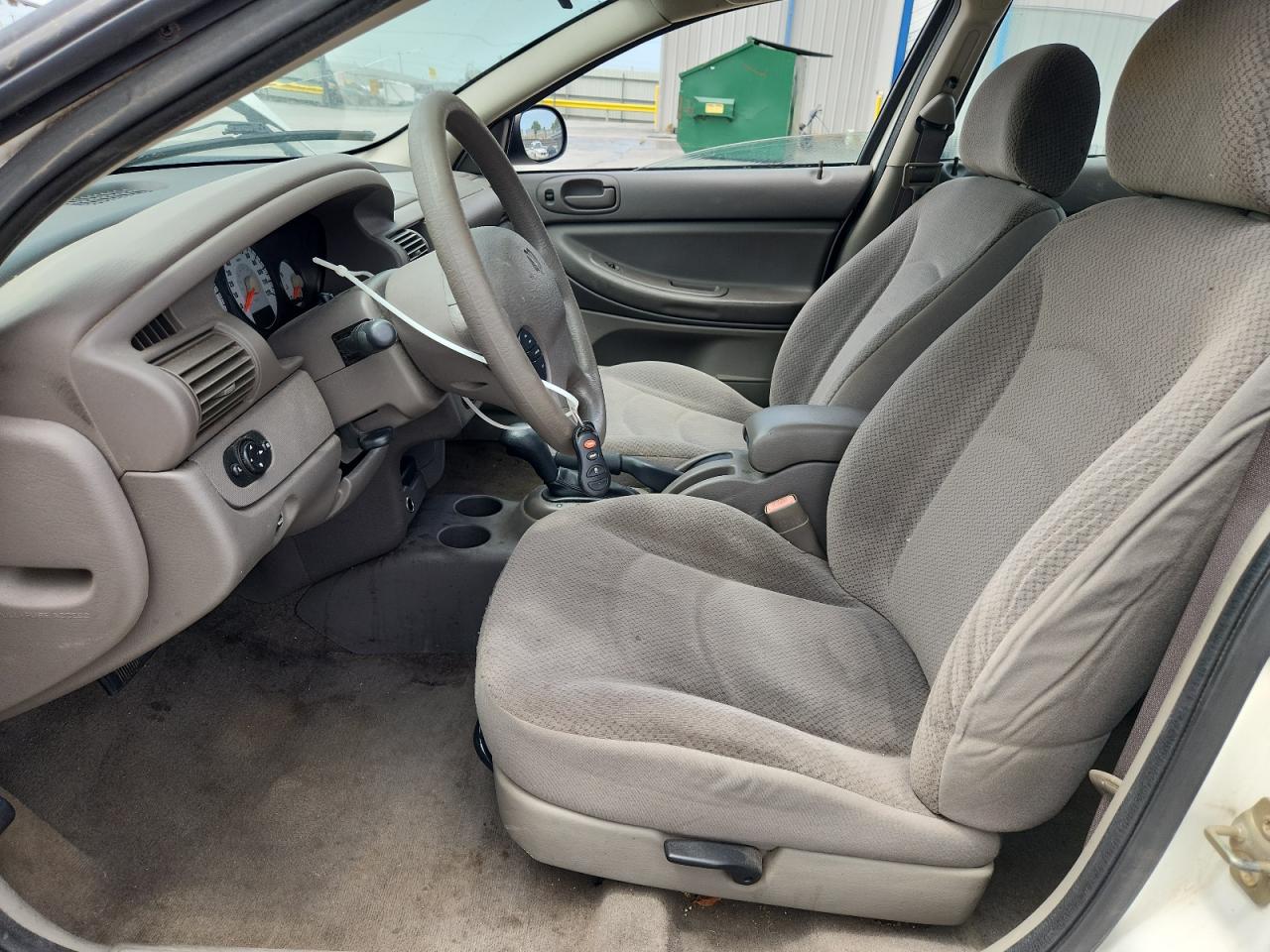 2004 Dodge Stratus Sxt VIN: 1B3EL46X74N208055 Lot: 63633685