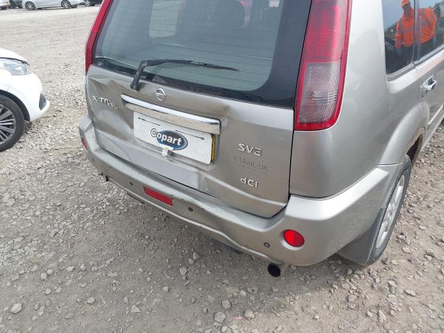 2005 NISSAN X-TRAIL SV