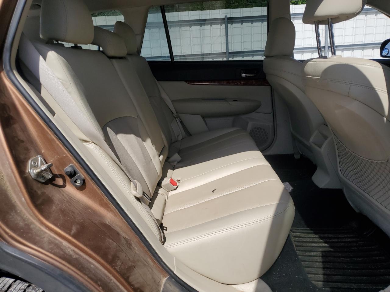 2011 Subaru Outback 2.5I Limited VIN: 4S4BRCLC9B3311994 Lot: 62704535
