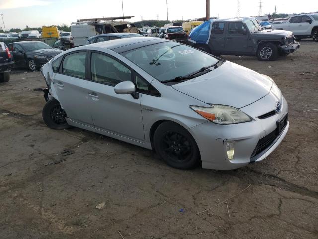 Hatchbacks TOYOTA PRIUS 2014 Srebrny