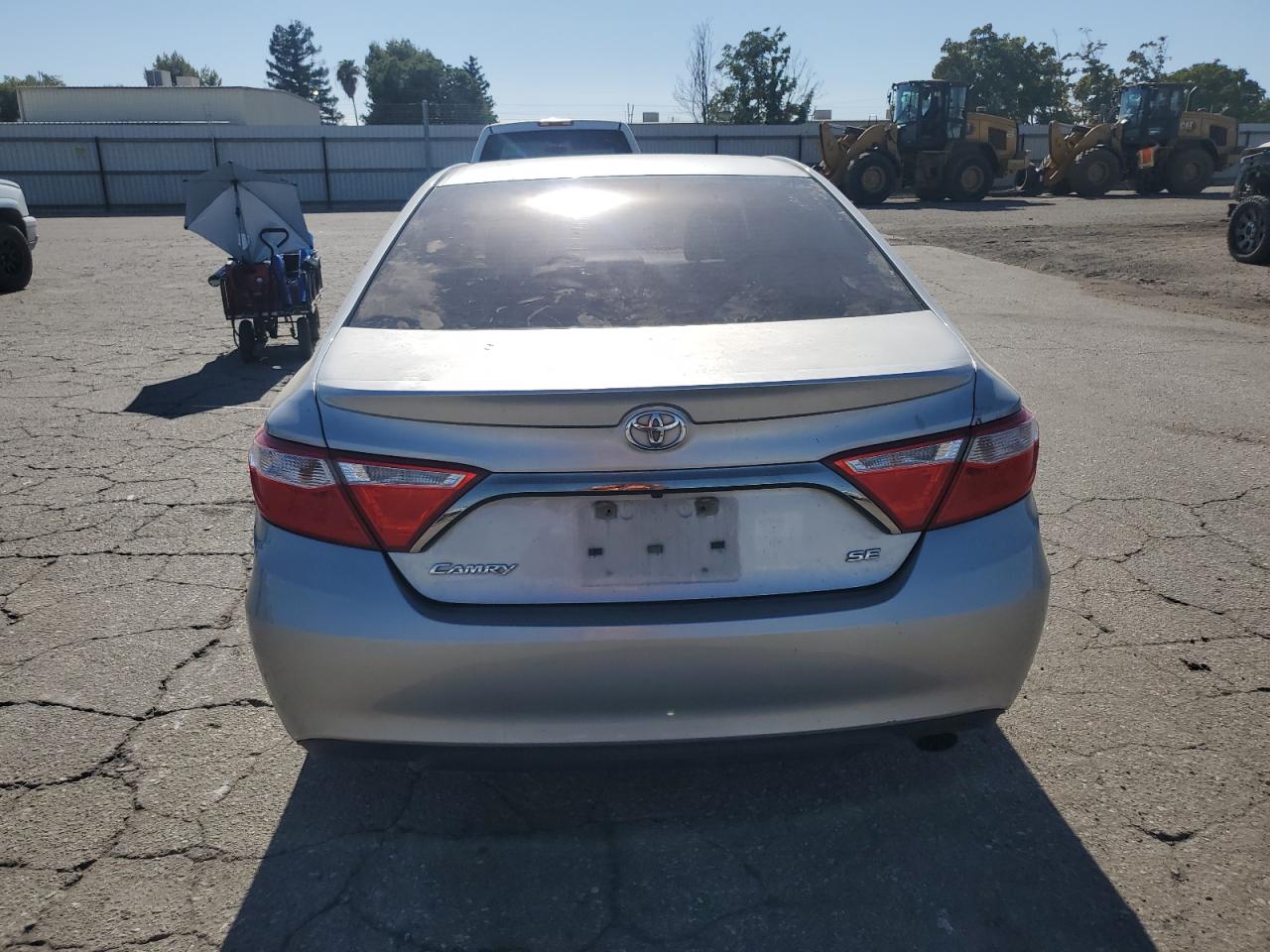 4t1bf1fk8gu206557 4T1BF1FK8GU206557 2016 Toyota Camry Le