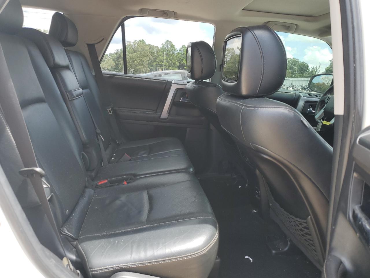 2015 Toyota 4Runner Sr5/Sr5 Premium VIN: JTEBU5JR5F5267083 Lot: 64468395