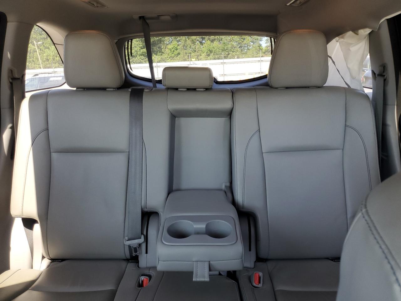 2018 Toyota Highlander Se VIN: 5TDKZRFH8JS532160 Lot: 64756705