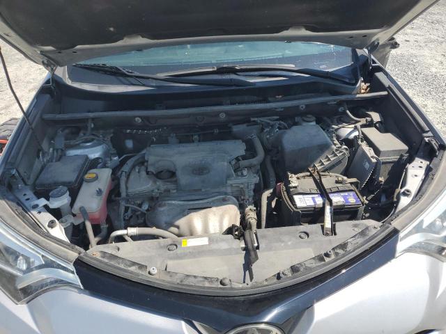 2018 TOYOTA RAV4 SE  