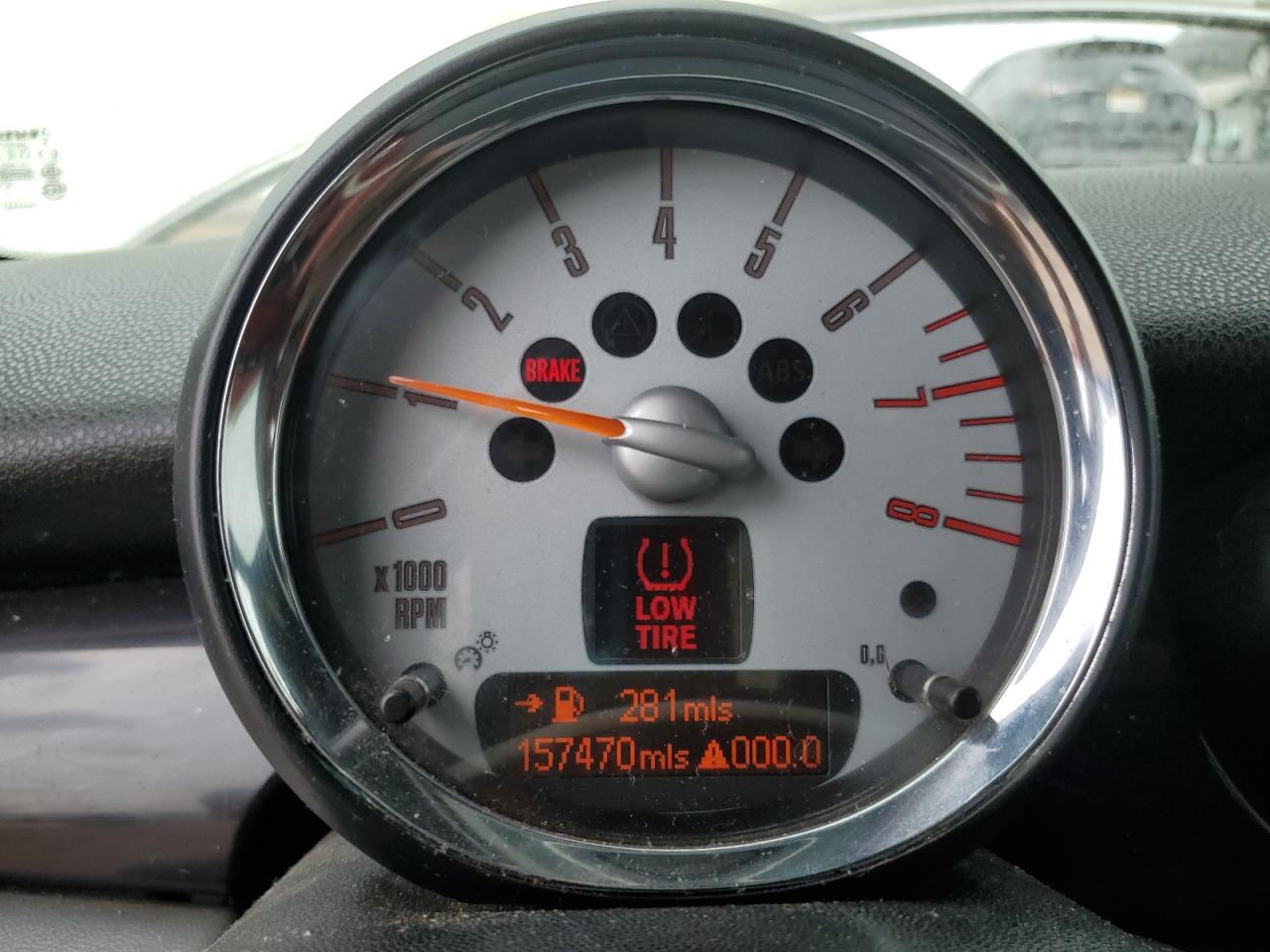2008 Mini Cooper S VIN: WMWMF735X8TT93920 Lot: 66869345