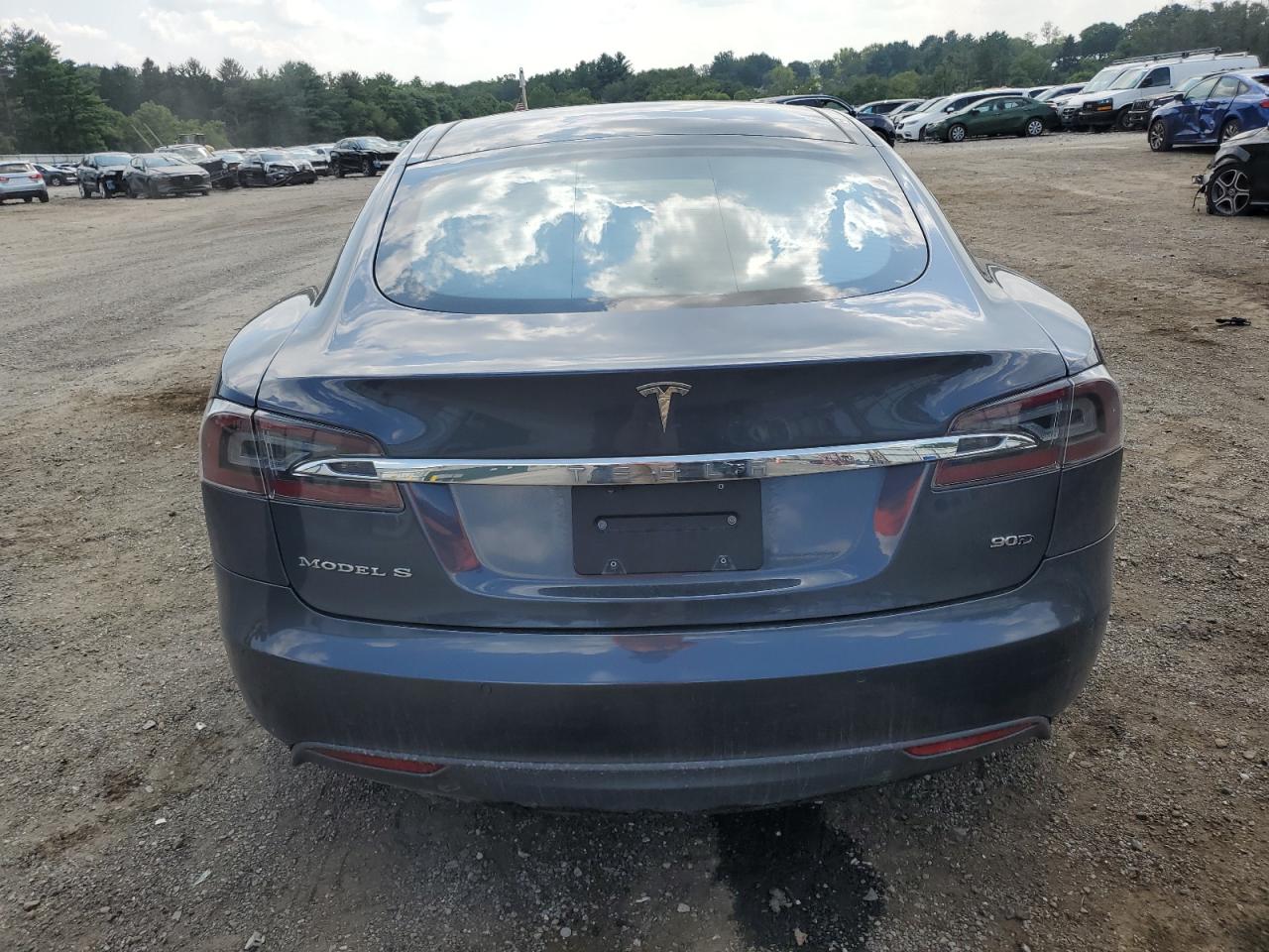2015 Tesla Model S 70D/85D/P85D VIN: 5YJSA1E29FF115146 Lot: 65836225