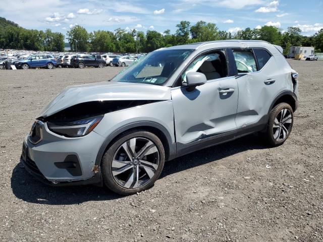 VOLVO XC40 PLUS 2024