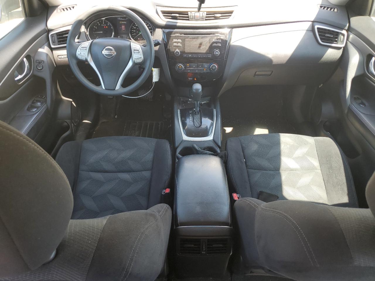 2015 Nissan Rogue S VIN: 5N1AT2MT2FC806971 Lot: 65531915