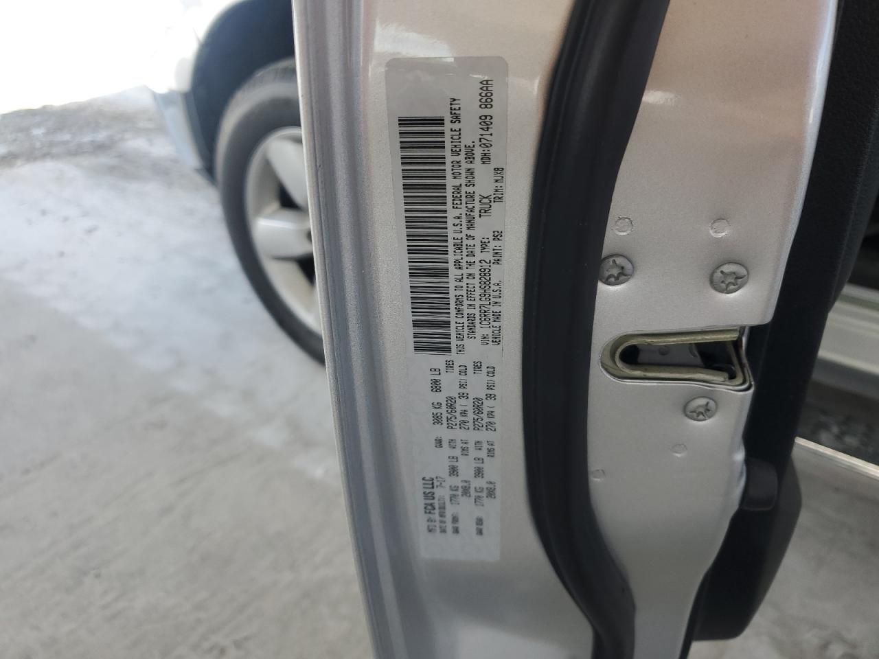 2017 Ram 1500 Slt VIN: 1C6RR7LG9HS828912 Lot: 65546185