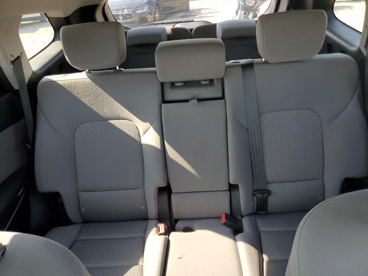 2017 Hyundai Santa Fe Se VIN: KM8SM4HF2HU203288 Lot: 64848275