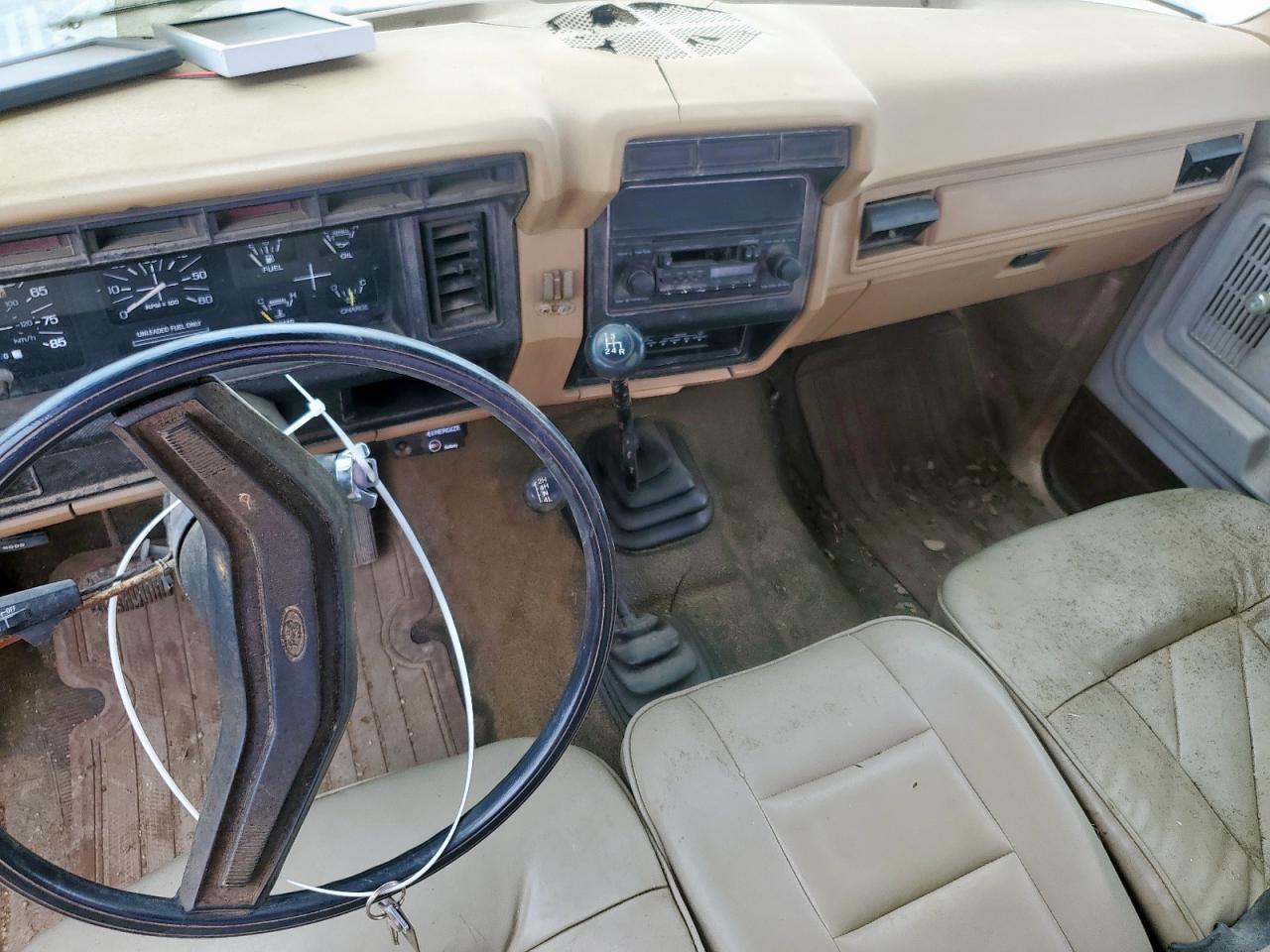 1983 Ford F150 VIN: 1FTEF14Y1DLA86384 Lot: 61199765