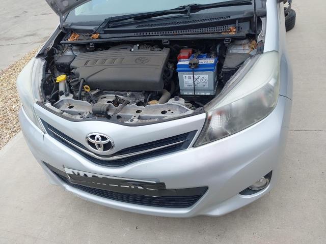 2013 TOYOTA YARIS TREN