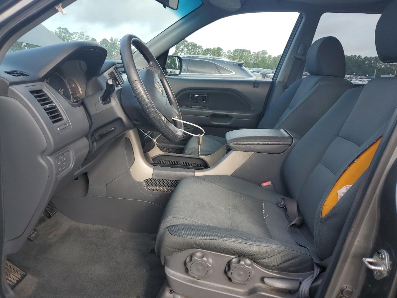 2008 Honda Pilot Vp VIN: 5FNYF18278B040621 Lot: 64836655