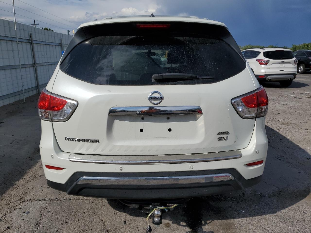 2015 Nissan Pathfinder S VIN: 5N1AR2MM8FC638891 Lot: 62397705