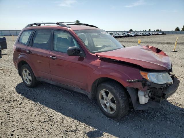  SUBARU FORESTER 2013 Czerwony